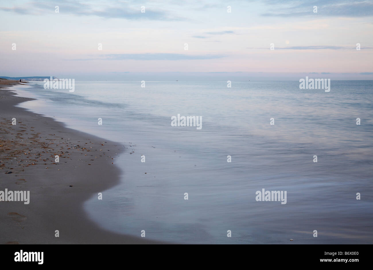 La spiaggia di testa Hengistbury al crepuscolo Foto Stock