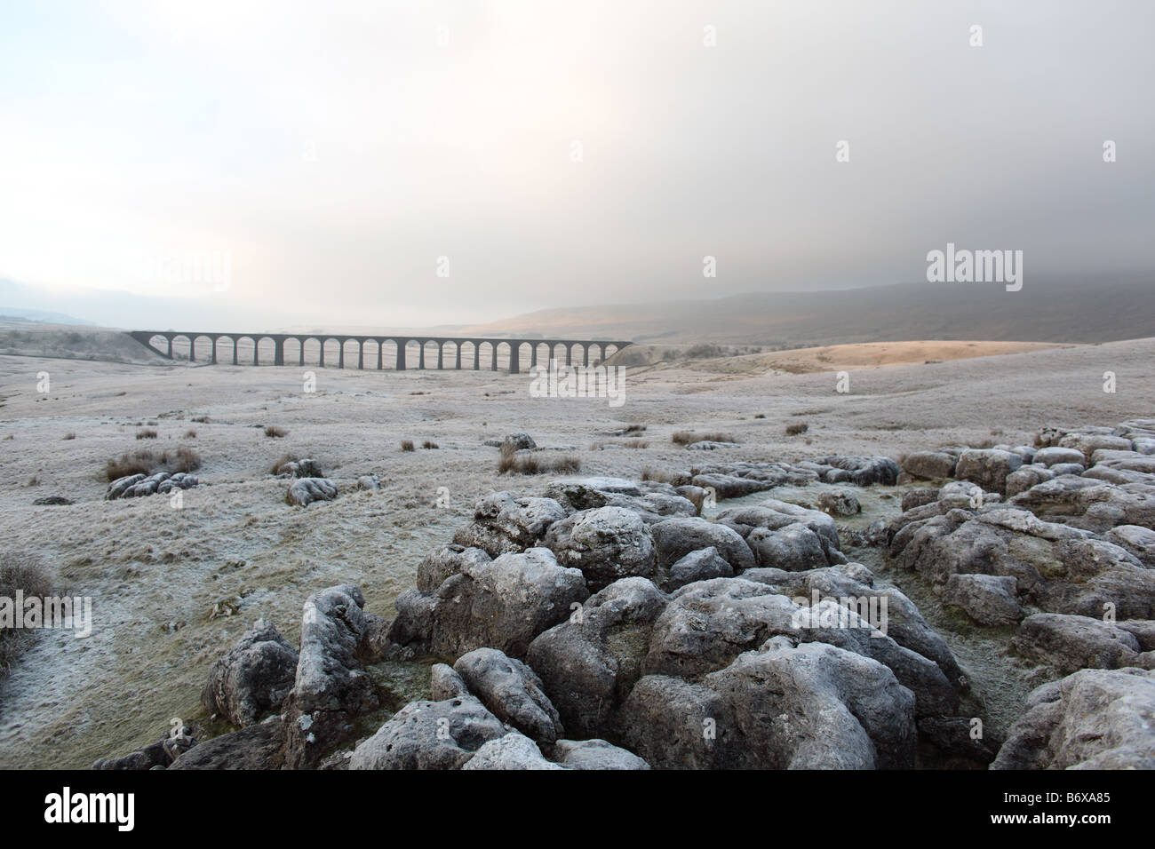 Ribblesdale viadotto sulla arrivino a Carlisle trainline, North Yorkshire, Regno Unito. Foto Stock