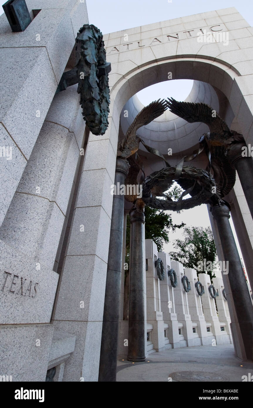 Una vista dettagliata dell'Atlantico fine del Memoriale della Seconda guerra mondiale a Washington DC. Foto Stock