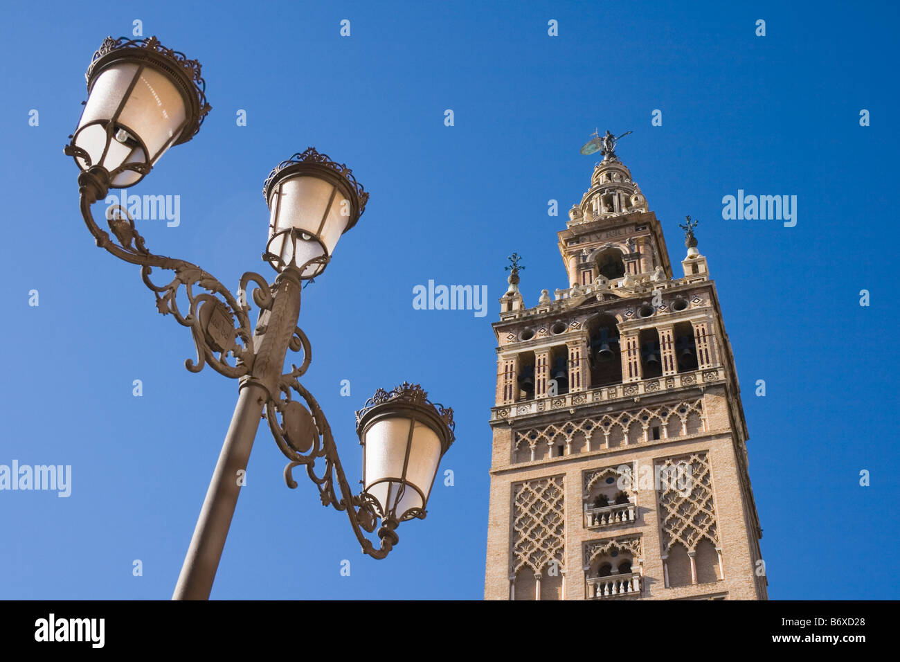 Siviglia Spagna la torre Giralda Foto Stock