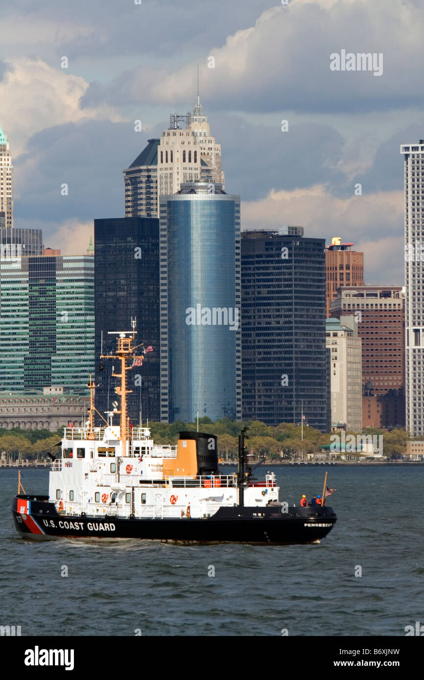 US Coast Guard Penobscot Bay taglierina nel porto di New York New York STATI UNITI D'AMERICA Foto Stock