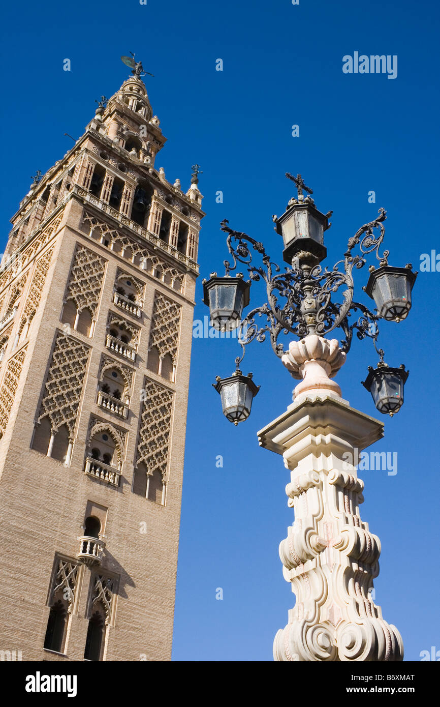 Siviglia Spagna la torre Giralda Foto Stock