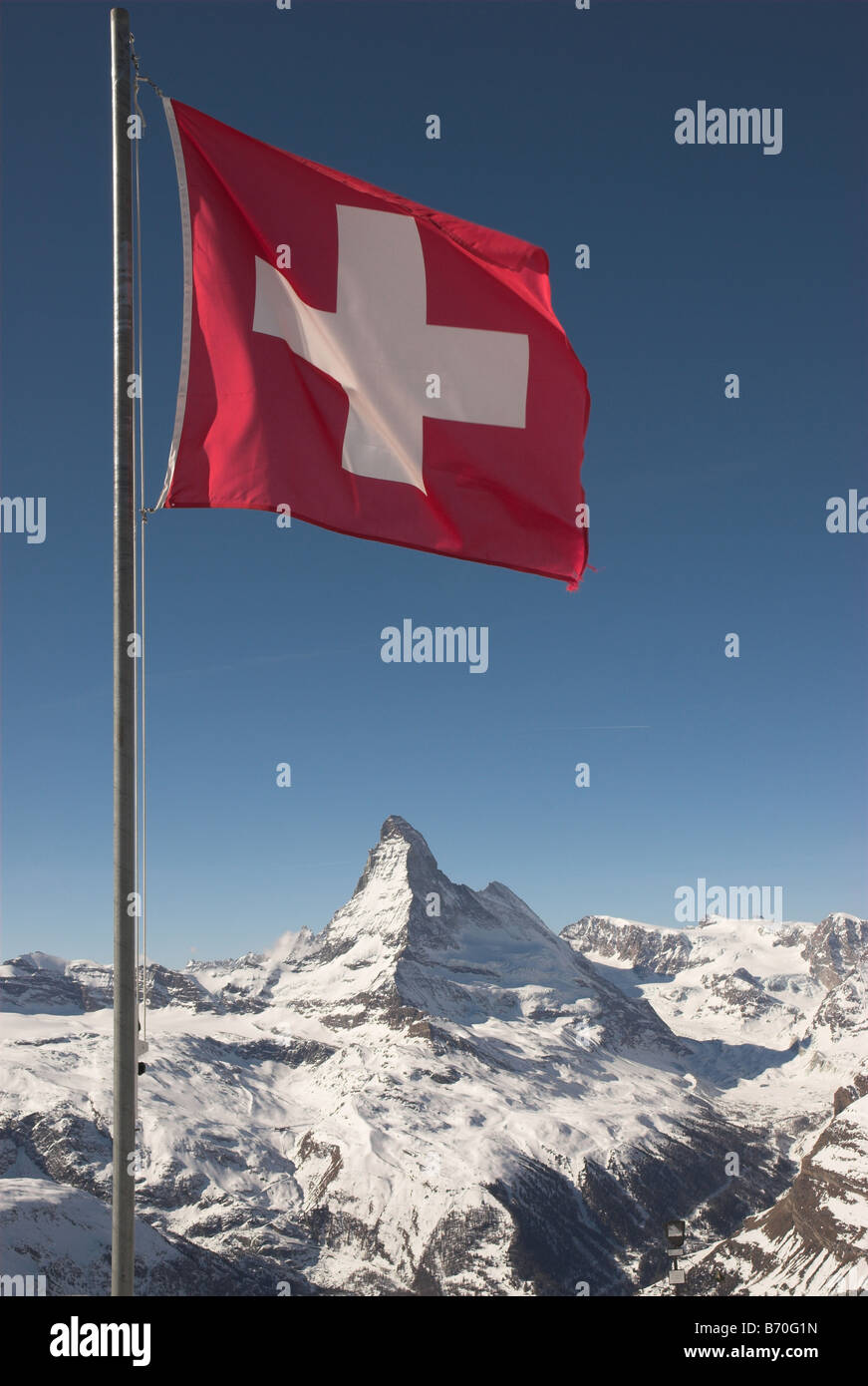 Bandiera Svizzera Immagini E Fotografie Stock Ad Alta Risoluzione Alamy bandiera-svizzera-immagini-e-fotografie-stock-ad-alta-risoluzione-alamy