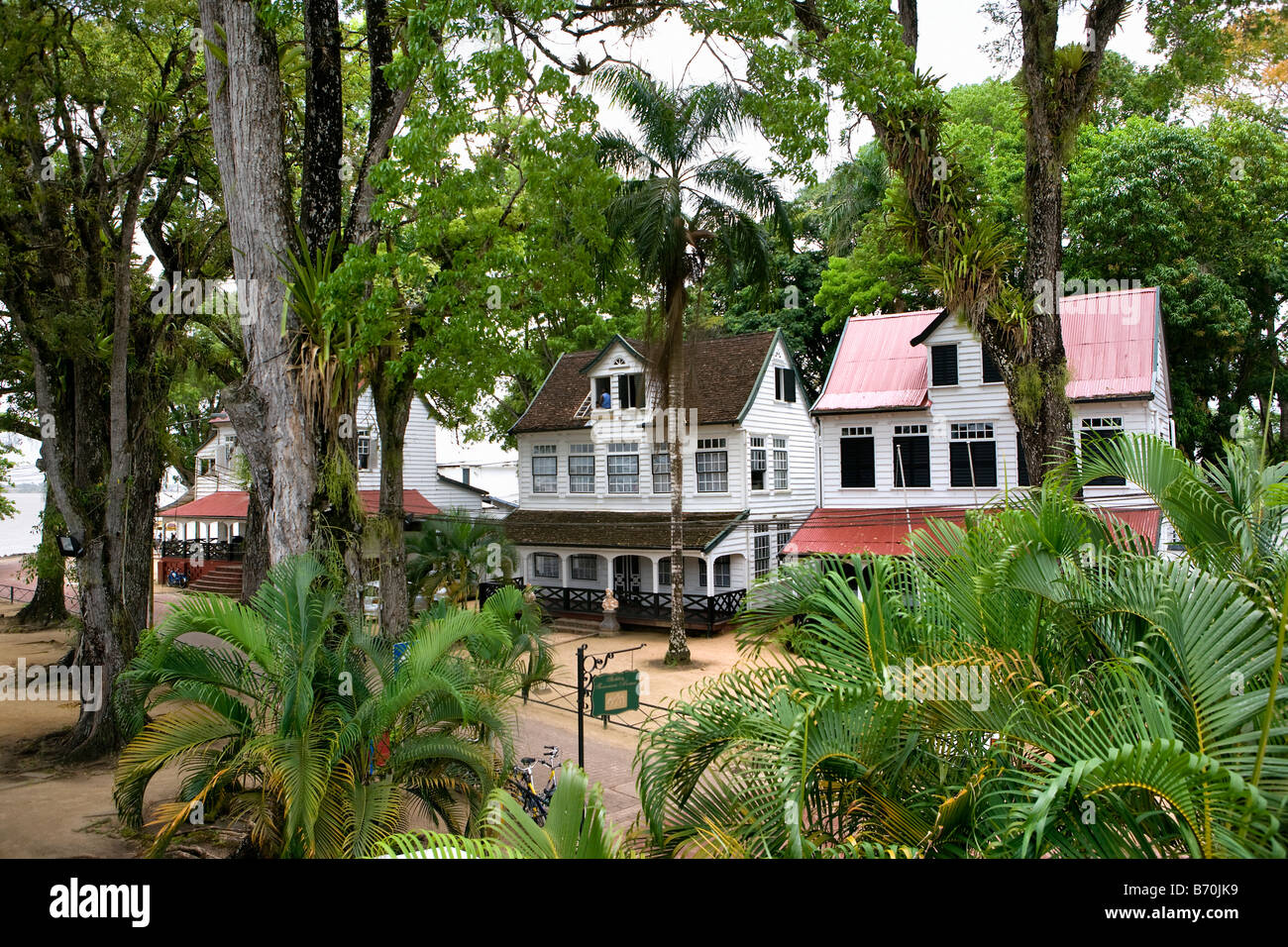 Il Suriname, Paramaribo, case storiche vicino al Old Fort Zeelandia chiamato. Foto Stock