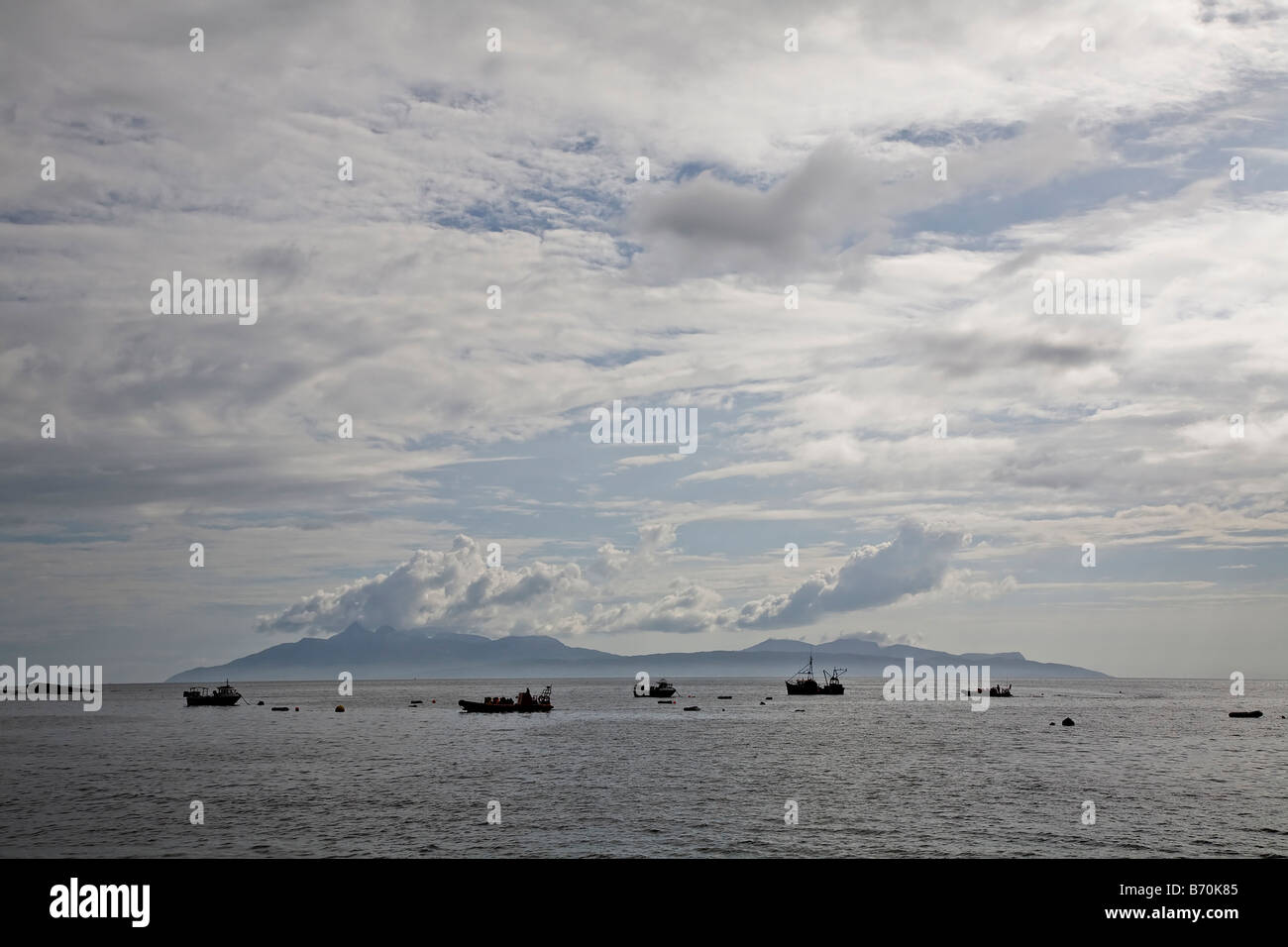 Isola di Rhum da Elgol a Skye Foto Stock