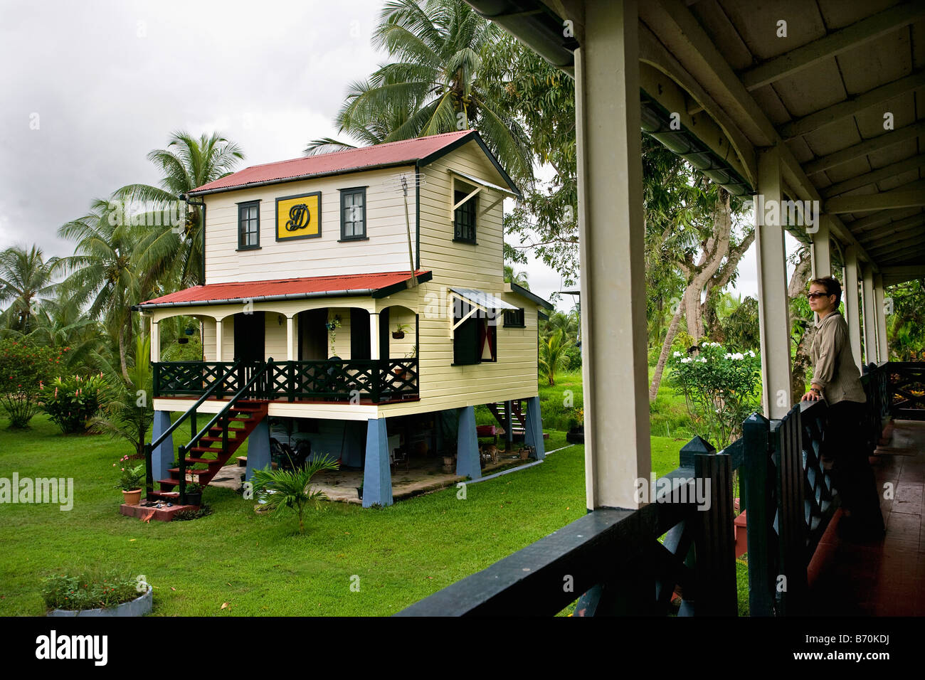 Il Suriname, Paramaribo, restaurato plantation chiamato Frederiksdorp presso il fiume Commewijne. Adesso l'hotel. Foto Stock