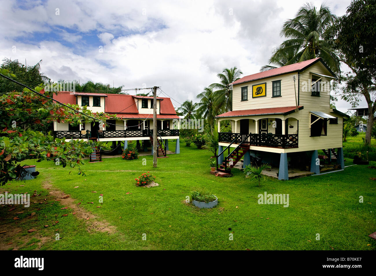 Il Suriname, Paramaribo, restaurato plantation chiamato Frederiksdorp presso il fiume Commewijne. Adesso l'hotel. Foto Stock