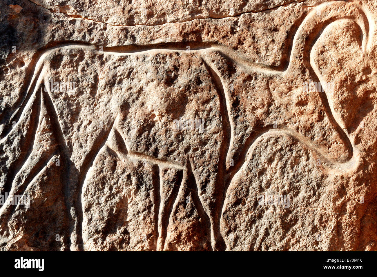 Le incisioni rupestri di Wadi Mathendous Foto Stock