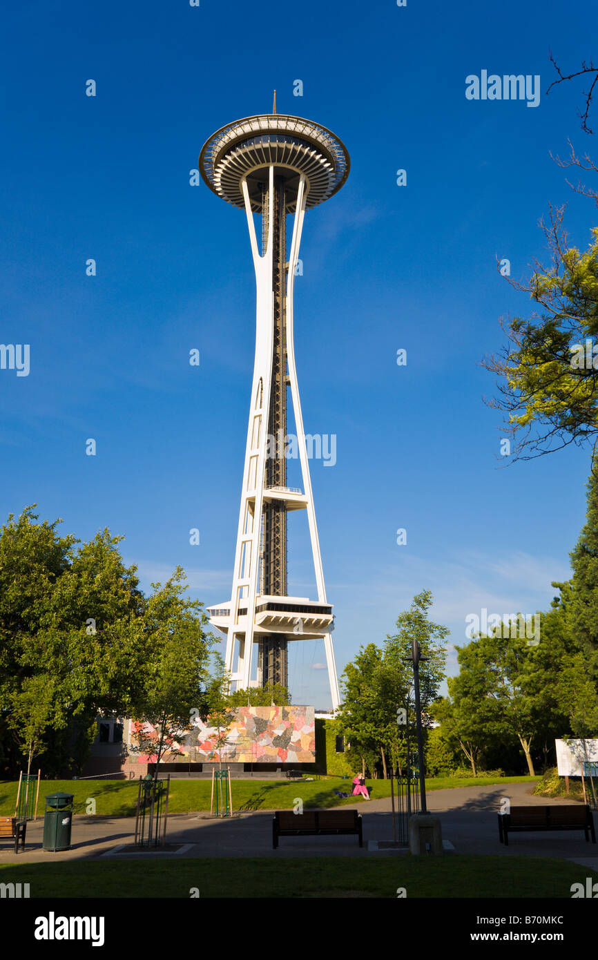 Lo Space Needle nel centro di Seattle, Seattle, Washington, Stati Uniti d'America Foto Stock