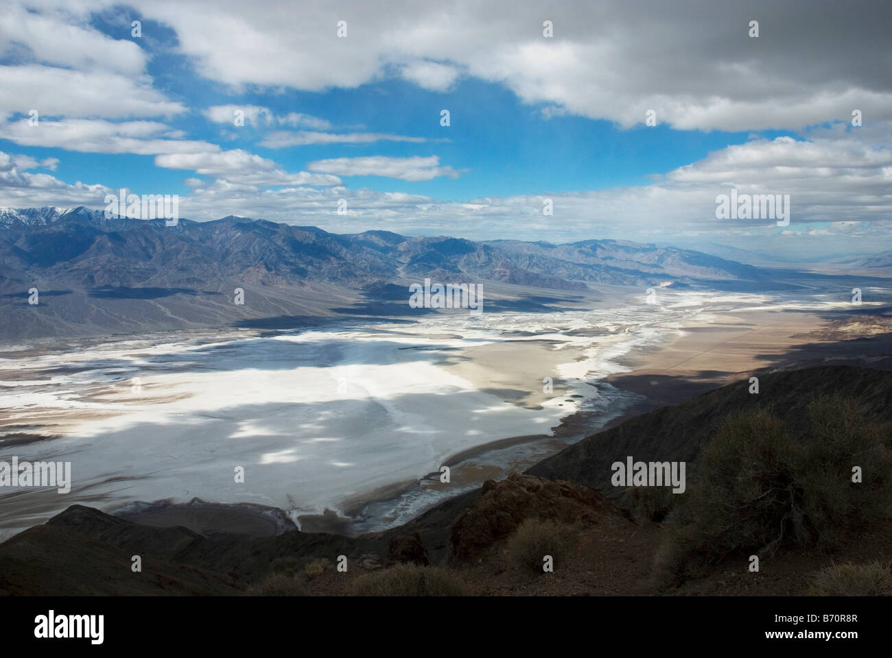 Vista aerea del bacino Badwater, Parco Nazionale della Valle della Morte, California, Stati Uniti d'America. Foto Stock