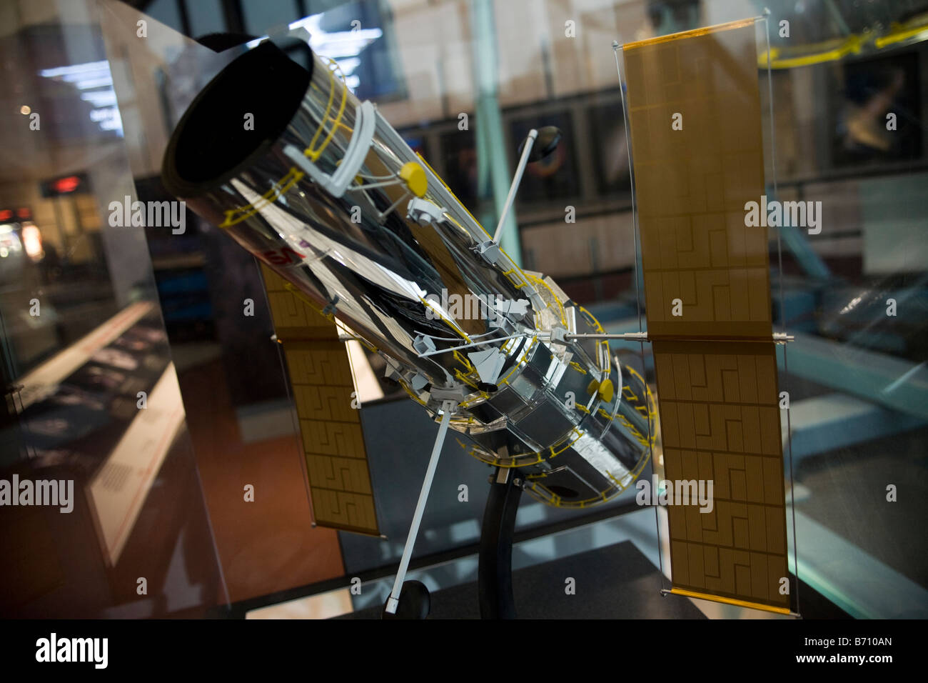 Il modello in scala del telescopio Hubble Foto Stock Il modello in scala del telescopio Hubble Foto Stock