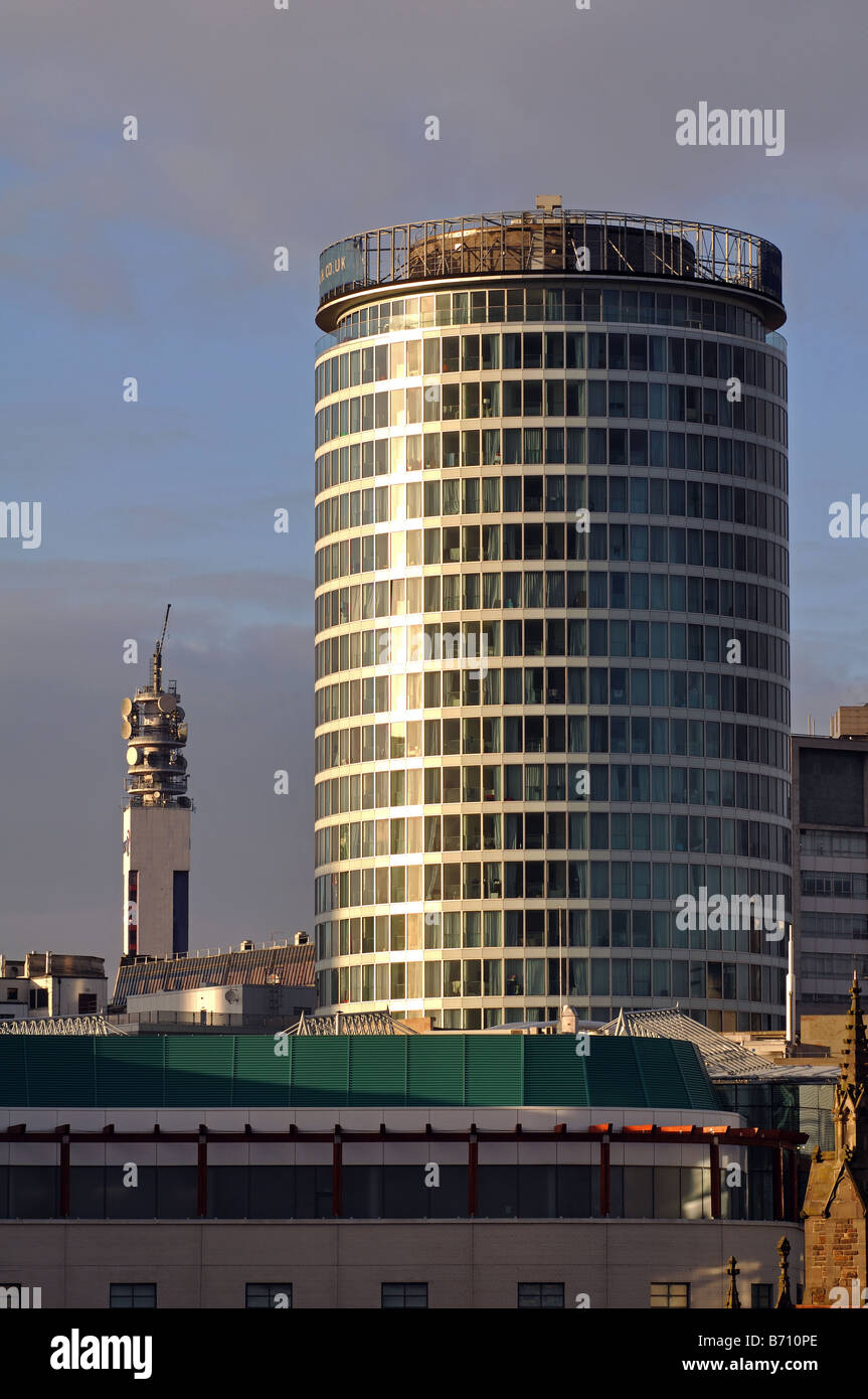 La Rotunda e BT Tower, Birmingham, Inghilterra, Regno Unito Foto Stock