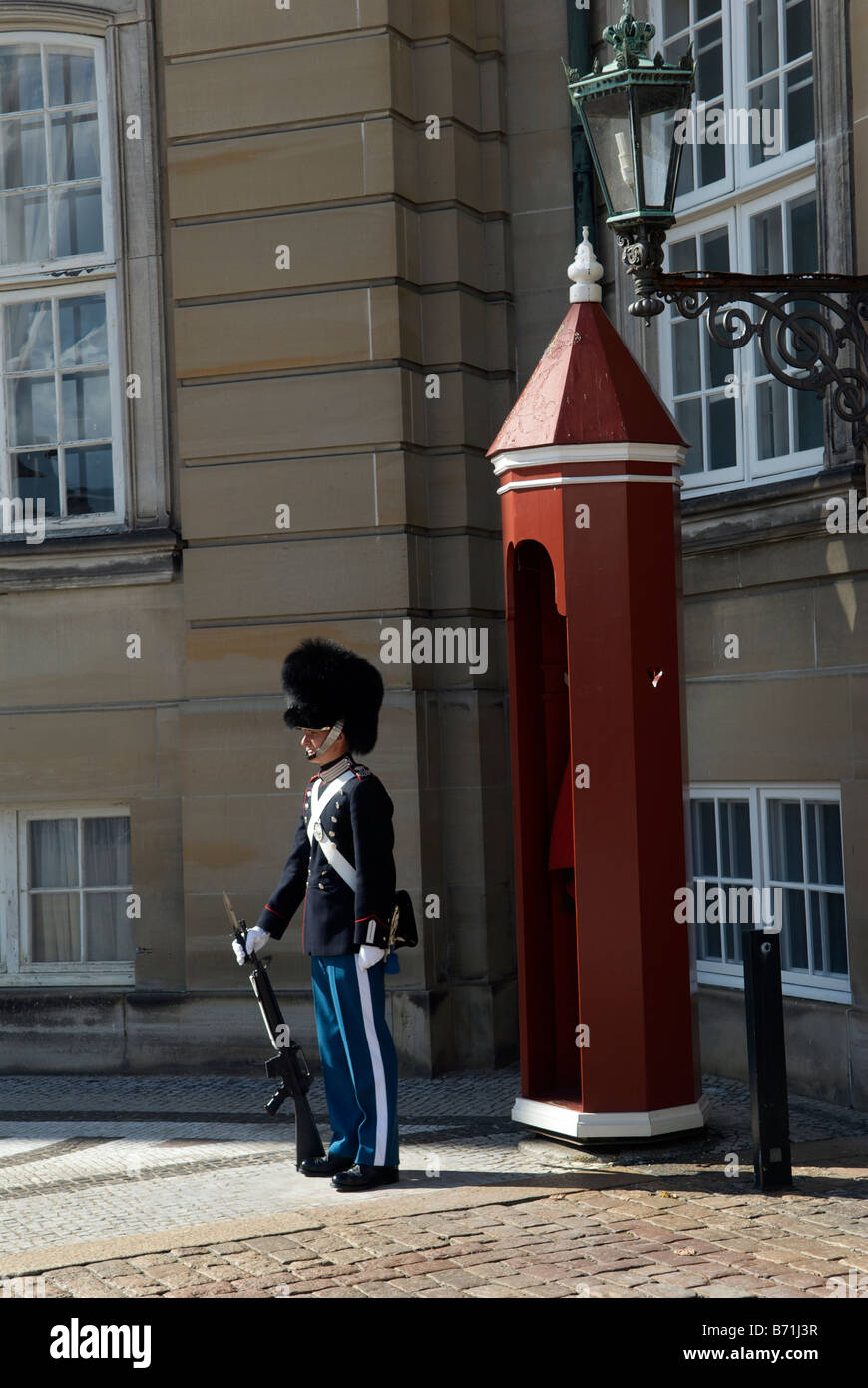 Sentry Royal Palace Copenhagen DANIMARCA Foto Stock