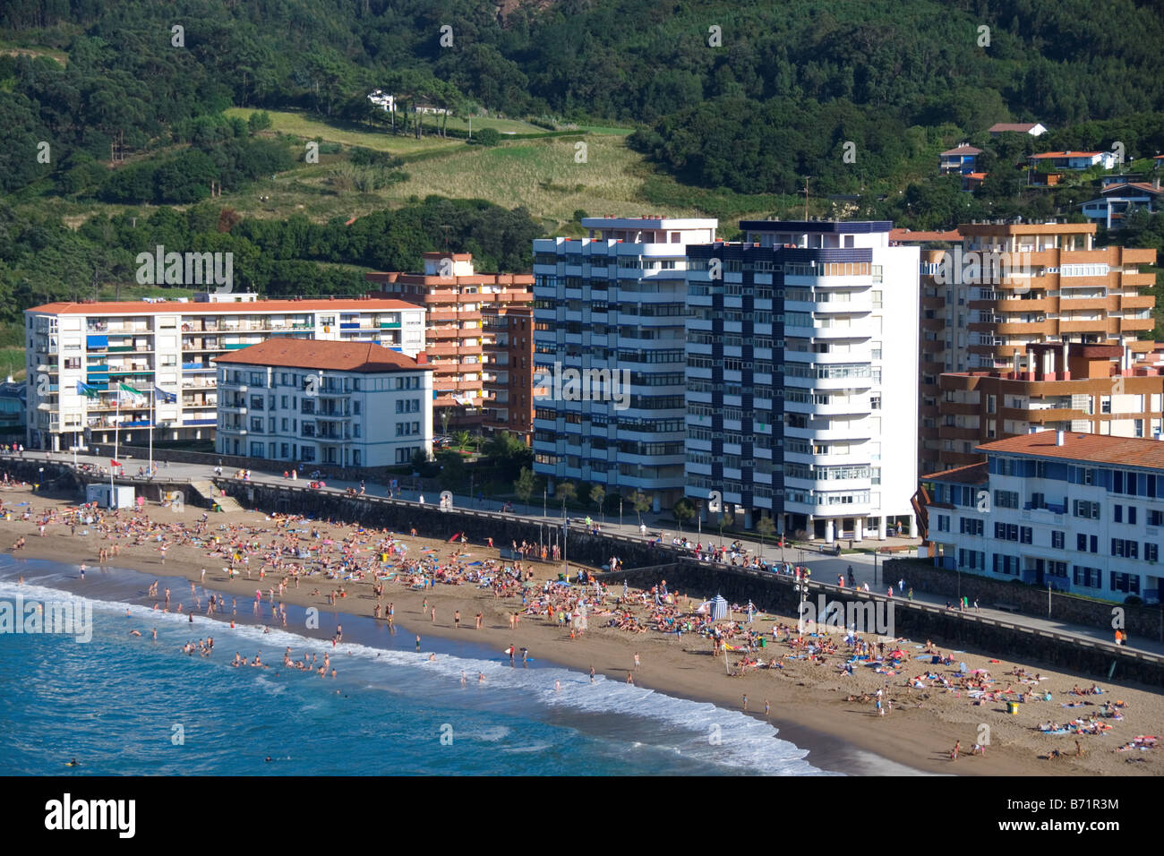 Baquio Bakio Beach Spagna, il lungomare, edifici sulla costa, sulla spiaggia, vacatin, vacanze Foto Stock