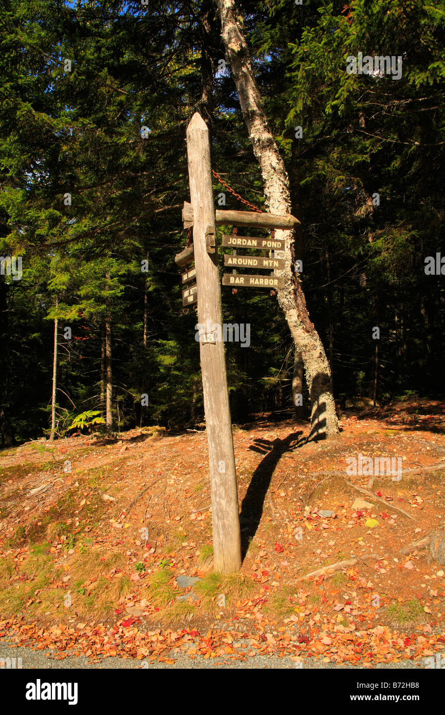 Carrello cartello stradale, parco nazionale di Acadia, Maine, Stati Uniti d'America Foto Stock