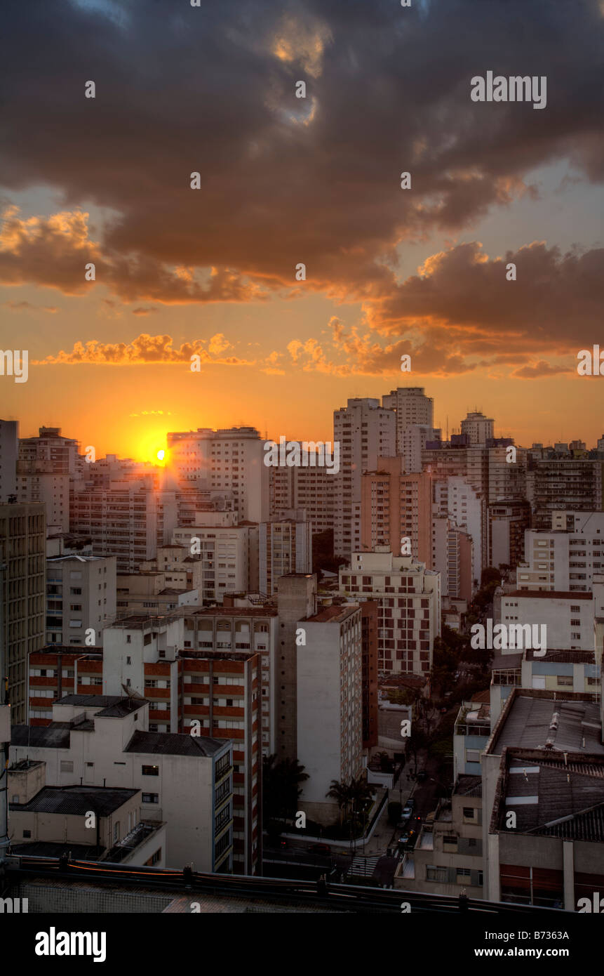 Twilight nella città di Sao Paulo in Brasile Foto Stock