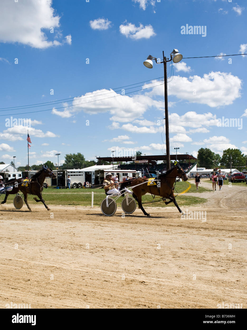 Le corse di cavalli in un County Fair Foto Stock