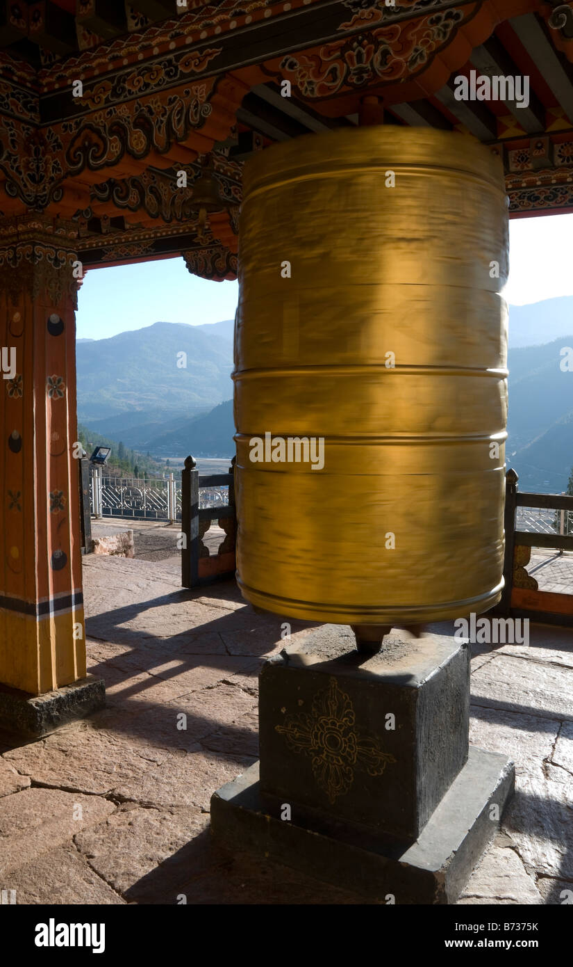 La filatura ruota di preghiera di Paro Bhutan Foto Stock