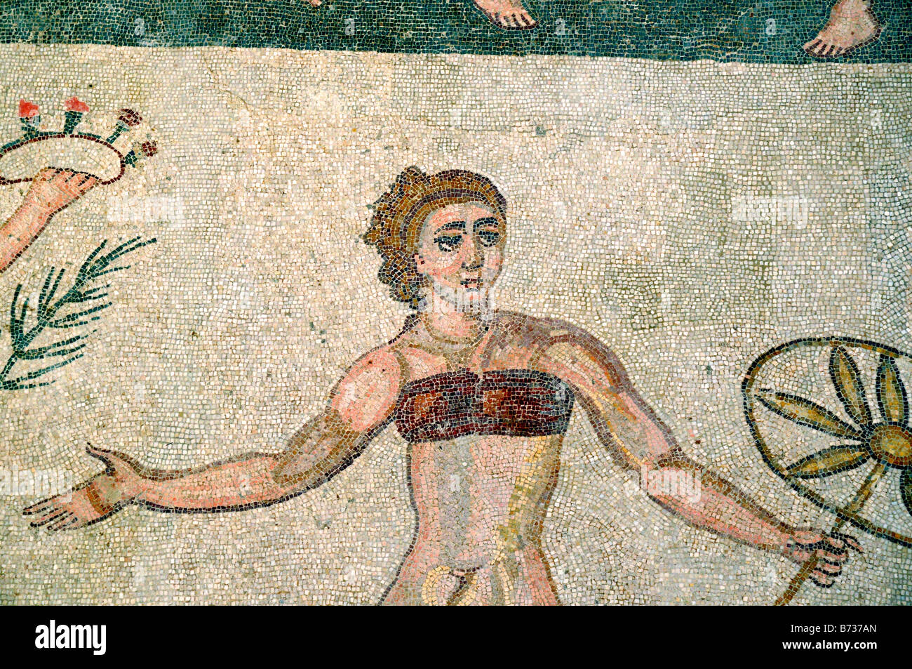 2000 anno vecchio mosaici Romani a Romana del Casale di Piazza Armerina, SICILIA, ITALIA. Le ragazze in bikini Foto Stock