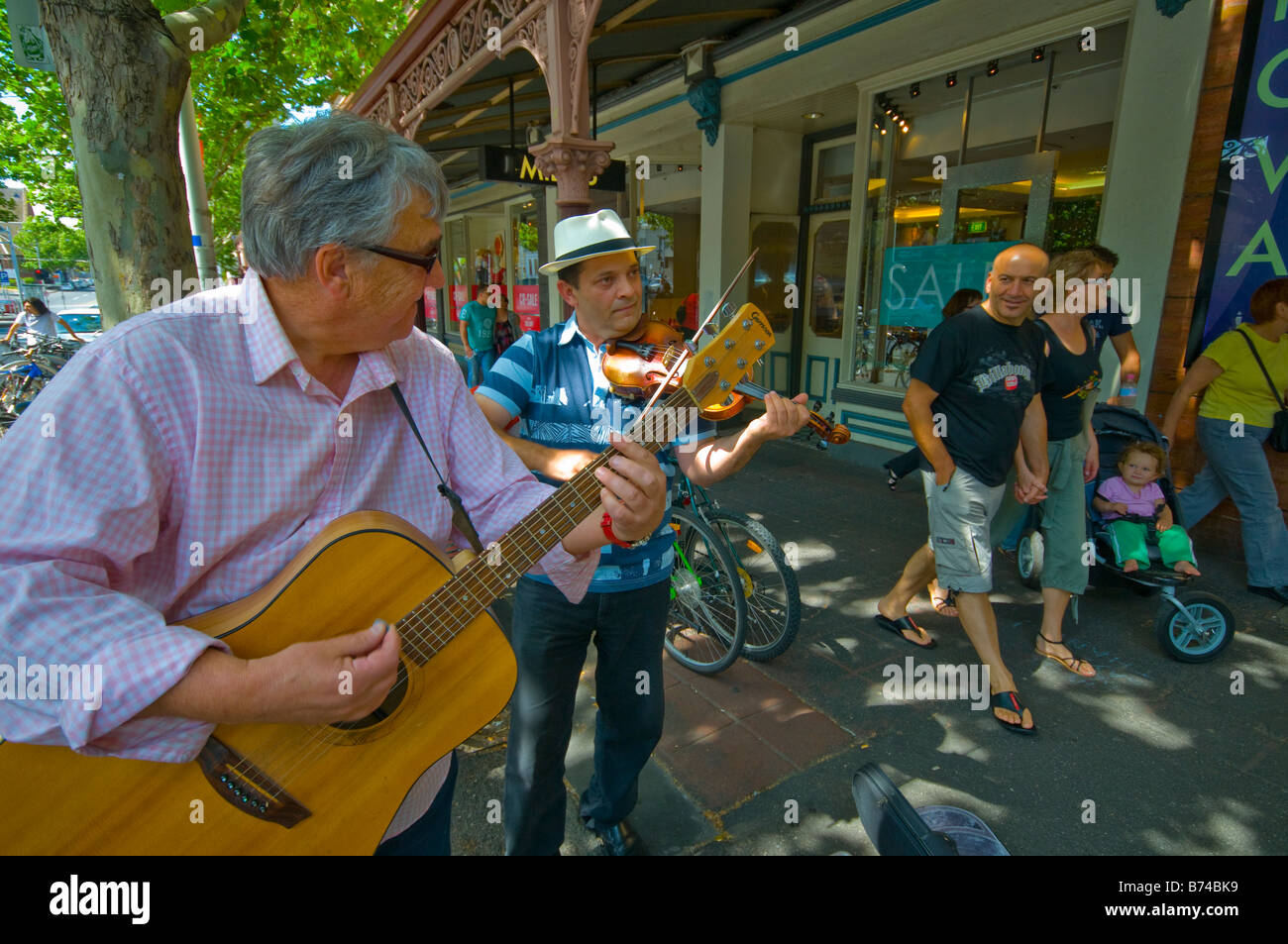 Buskers in Lygon Street Melbourne Australia Foto Stock