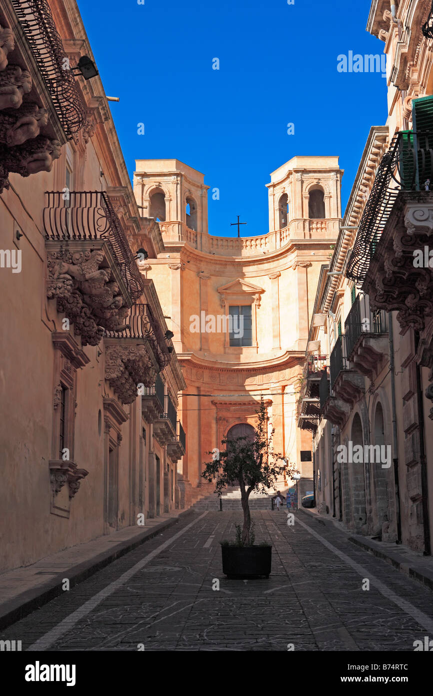 Chiesa di Montevergine e Palazzo Nicolaci di Villadorata, Noto, Sicilia Foto Stock