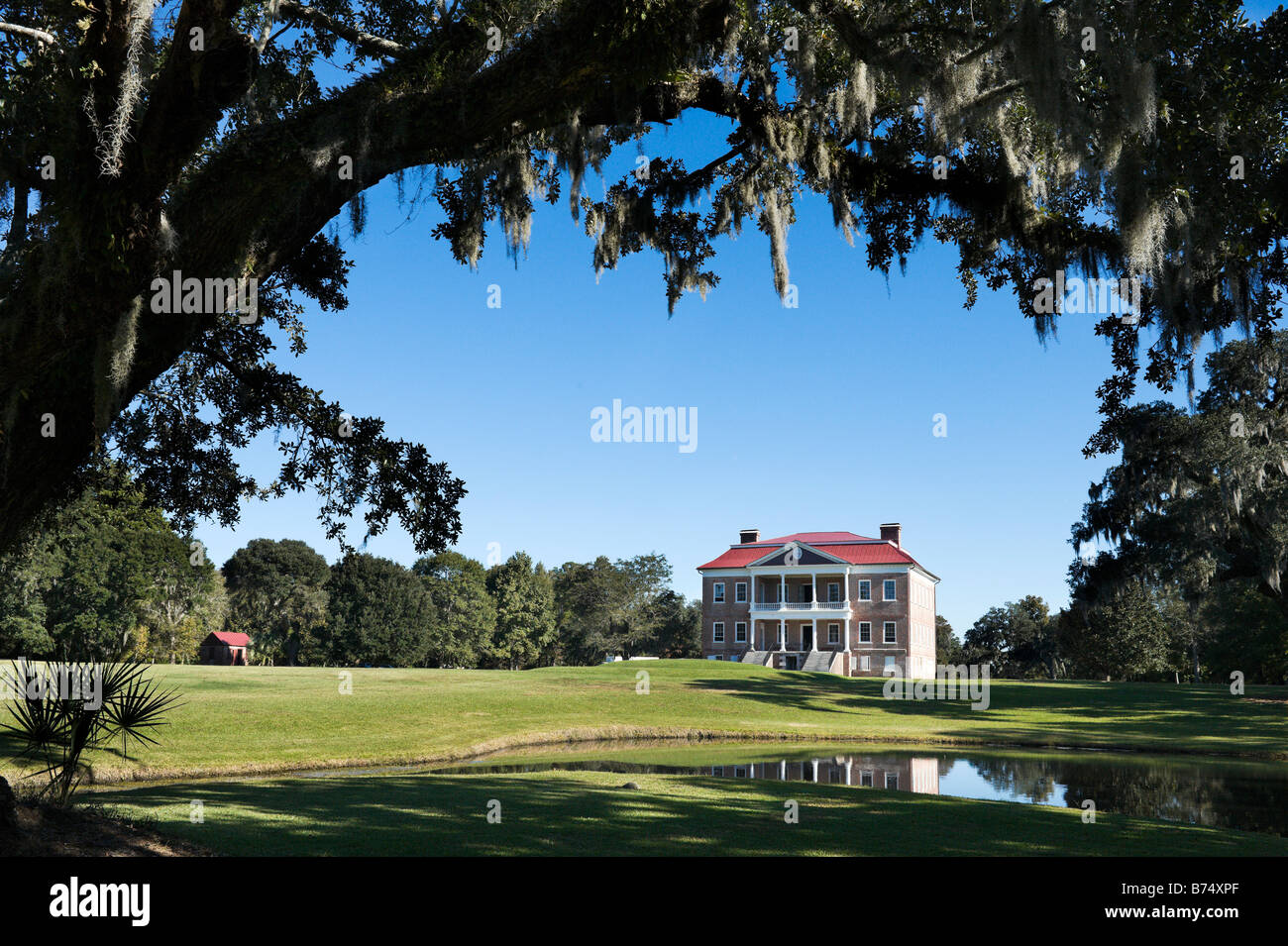 Drayton Hall Plantation House e giardini sul fiume Ashley, vicino a Charleston, Carolina del Sud, STATI UNITI D'AMERICA Foto Stock