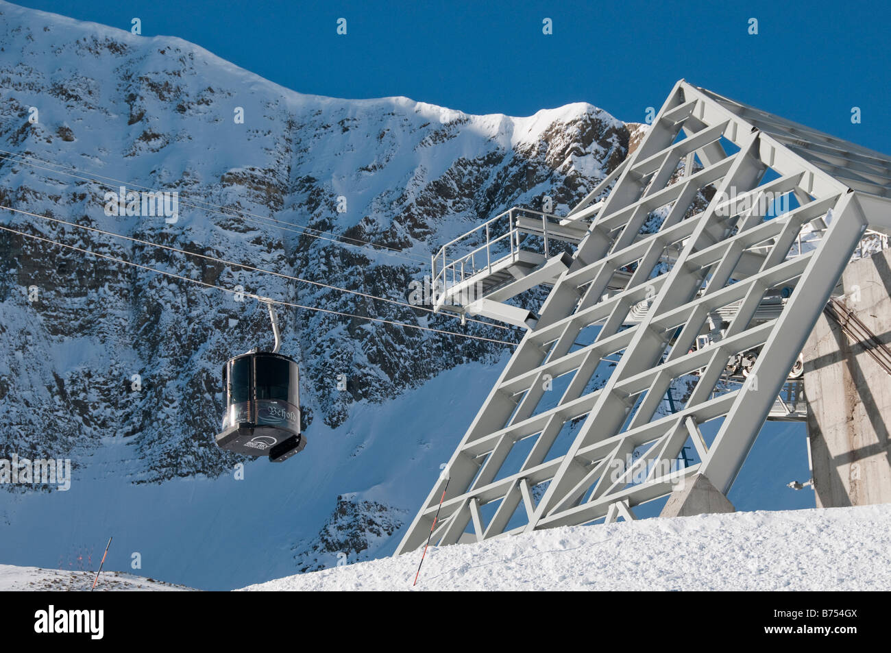 Il tram auto al terminale inferiore, Lone Peak Tram, Big Sky Resort, Big Sky, Montana. Foto Stock