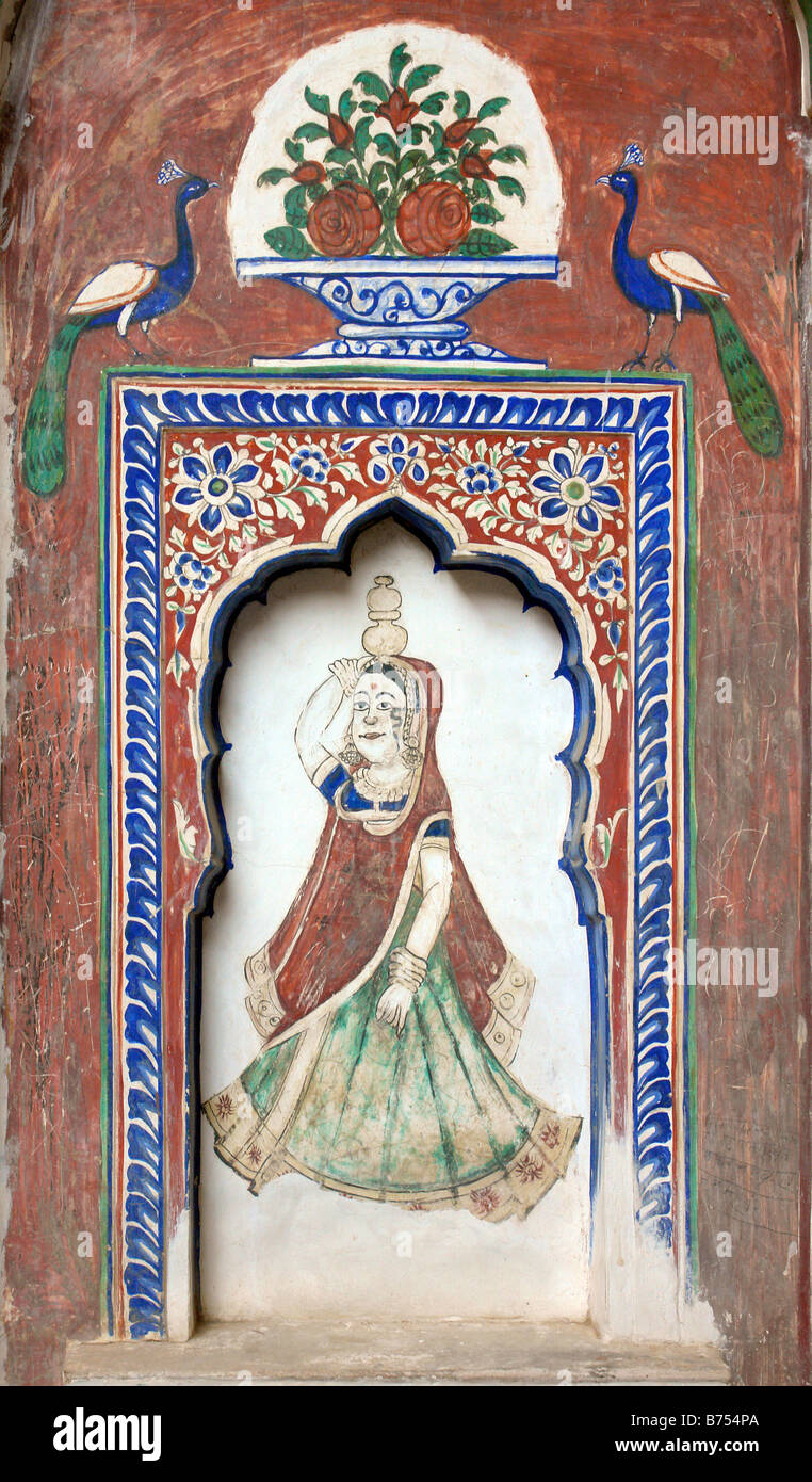 Vecchio muro dipinto o affresco nella casa di mercanti o haveli in nawalgarh Foto Stock