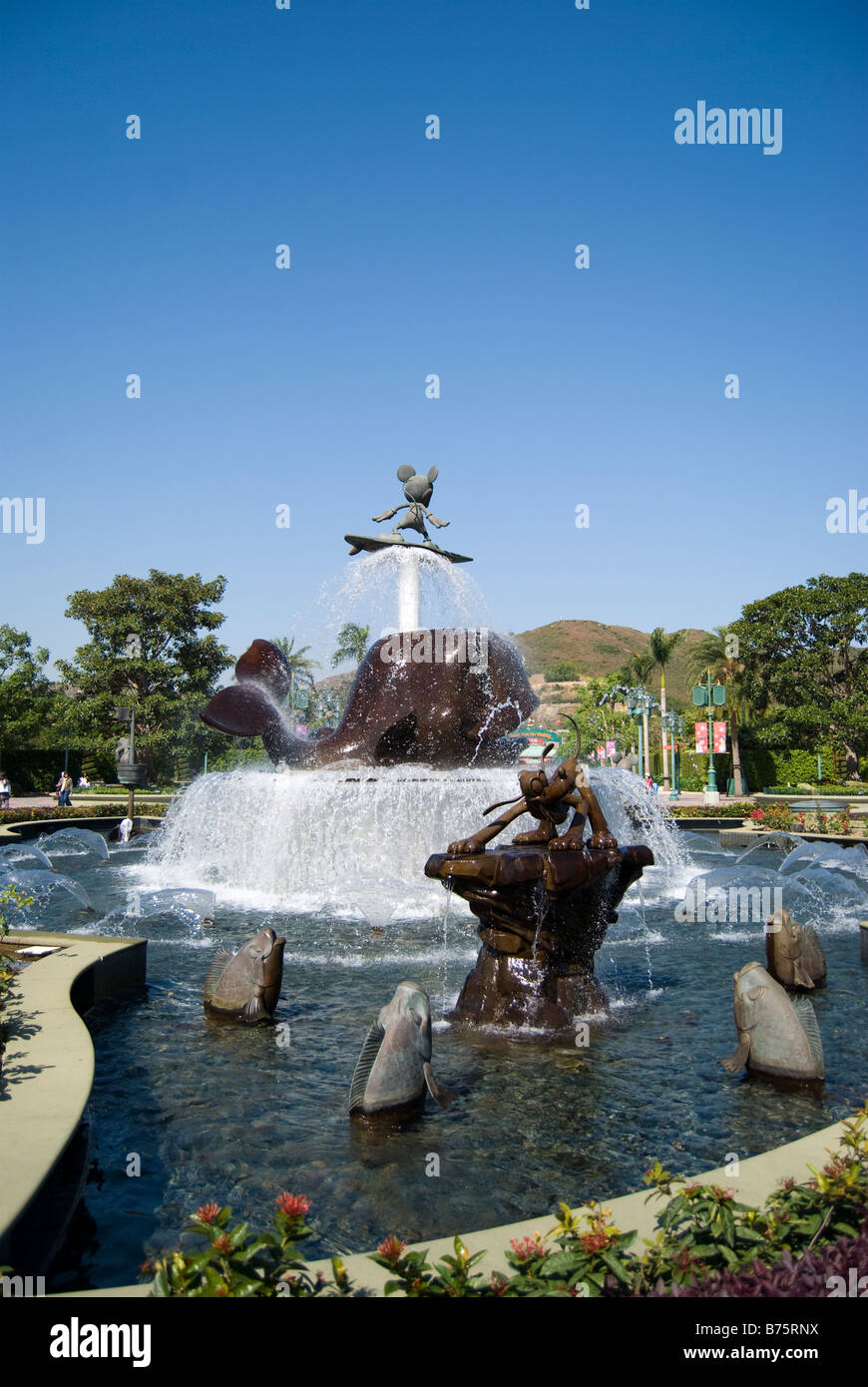 Ingresso fontana, Hong Kong Disneyland Resort, l'Isola di Lantau, Hong Kong, Repubblica Popolare di Cina Foto Stock