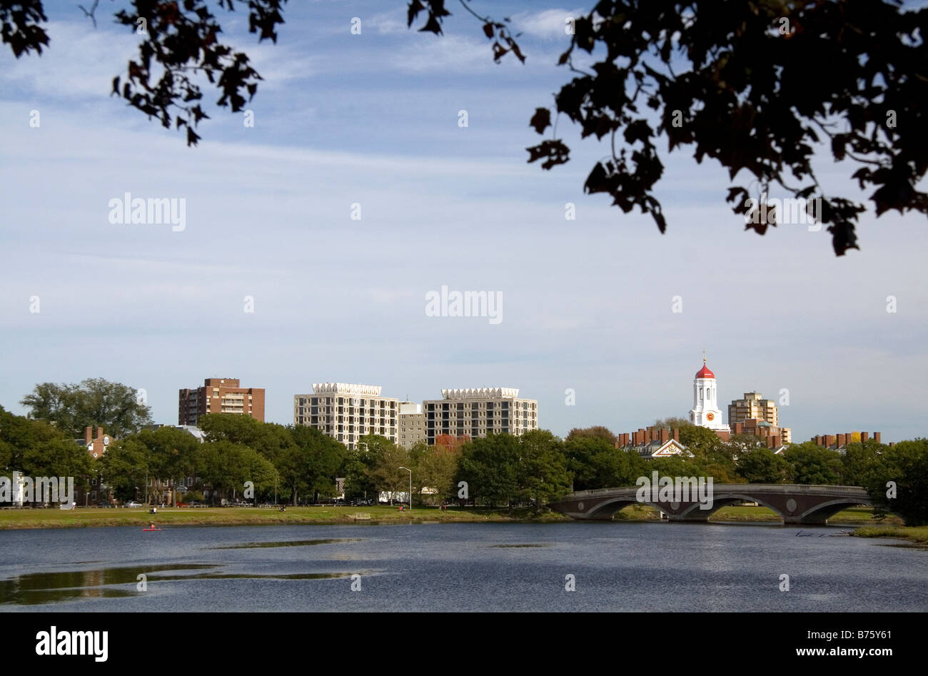 Charles River e la Harvard University edifici in Cambridge Greater Boston Massachusetts USA Foto Stock