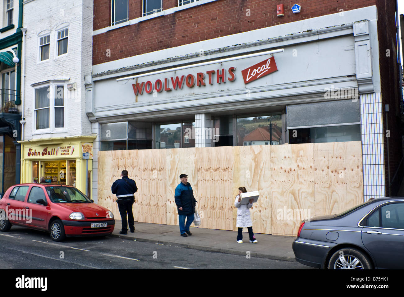 Woolworths Whitby ramo sono saliti fino a seguito della chiusura delle catene. Foto Stock