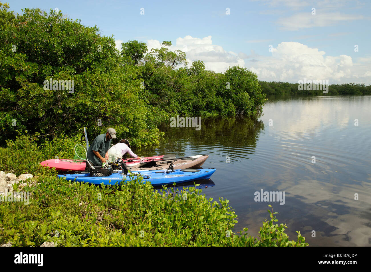 Andare a pesca la preparazione per un viaggio di pesca a Sanibel Island Florida USA Foto Stock