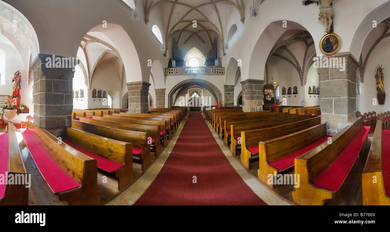 Vista interna della chiesa parrocchiale di Zwettl, Waldviertel foresta o trimestre, Bassa Austria e Europa Foto Stock