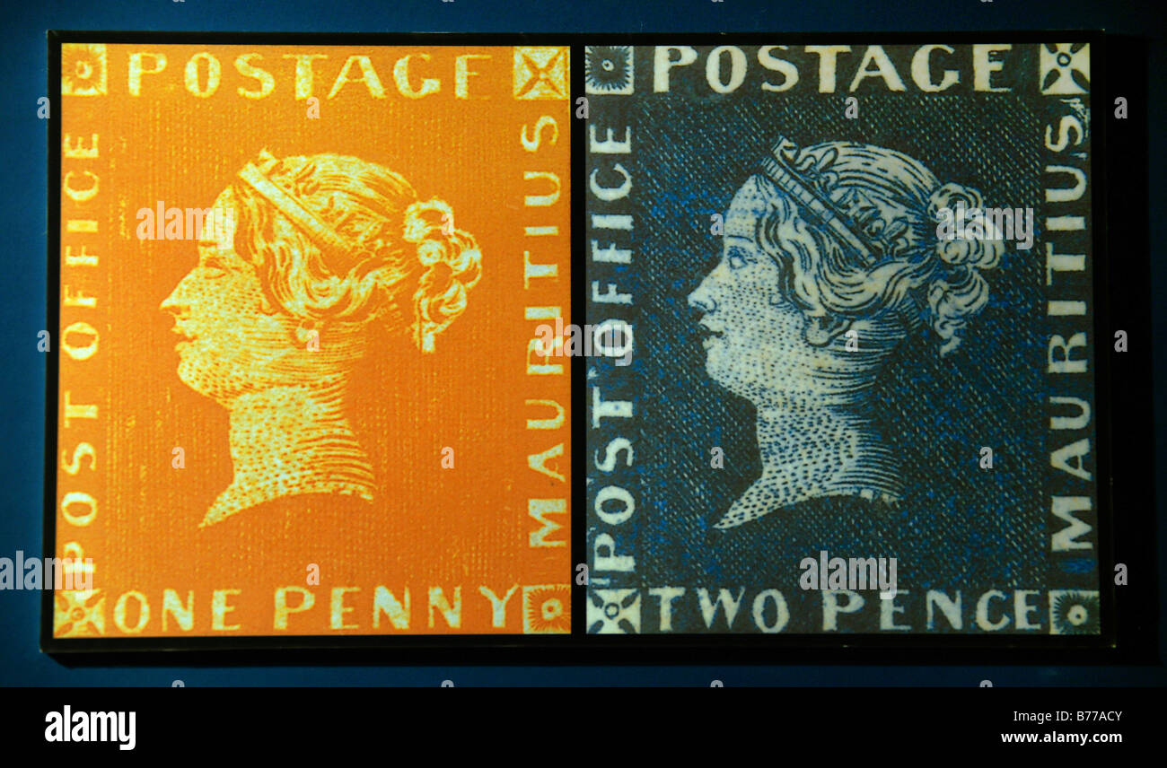 Rosso arancione e blu Maurizio Post Office timbri, Blue Penny Museum, Caudan Waterfront nel porto della città capitale Port Foto Stock