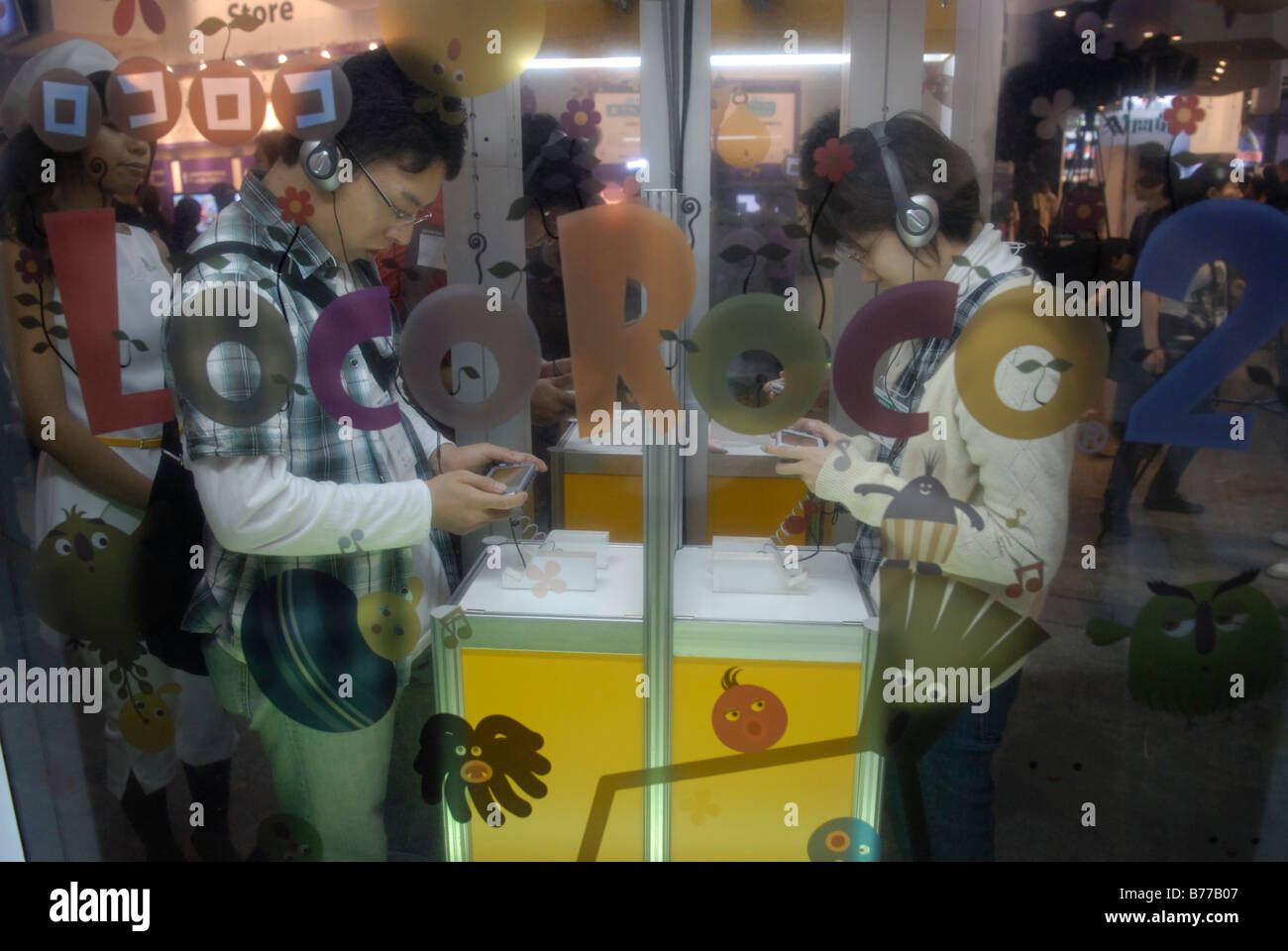 Presso il Sony Playstation Portable stand, il Tokyo Game Show 2008, Tokyo, Giappone. Foto Stock