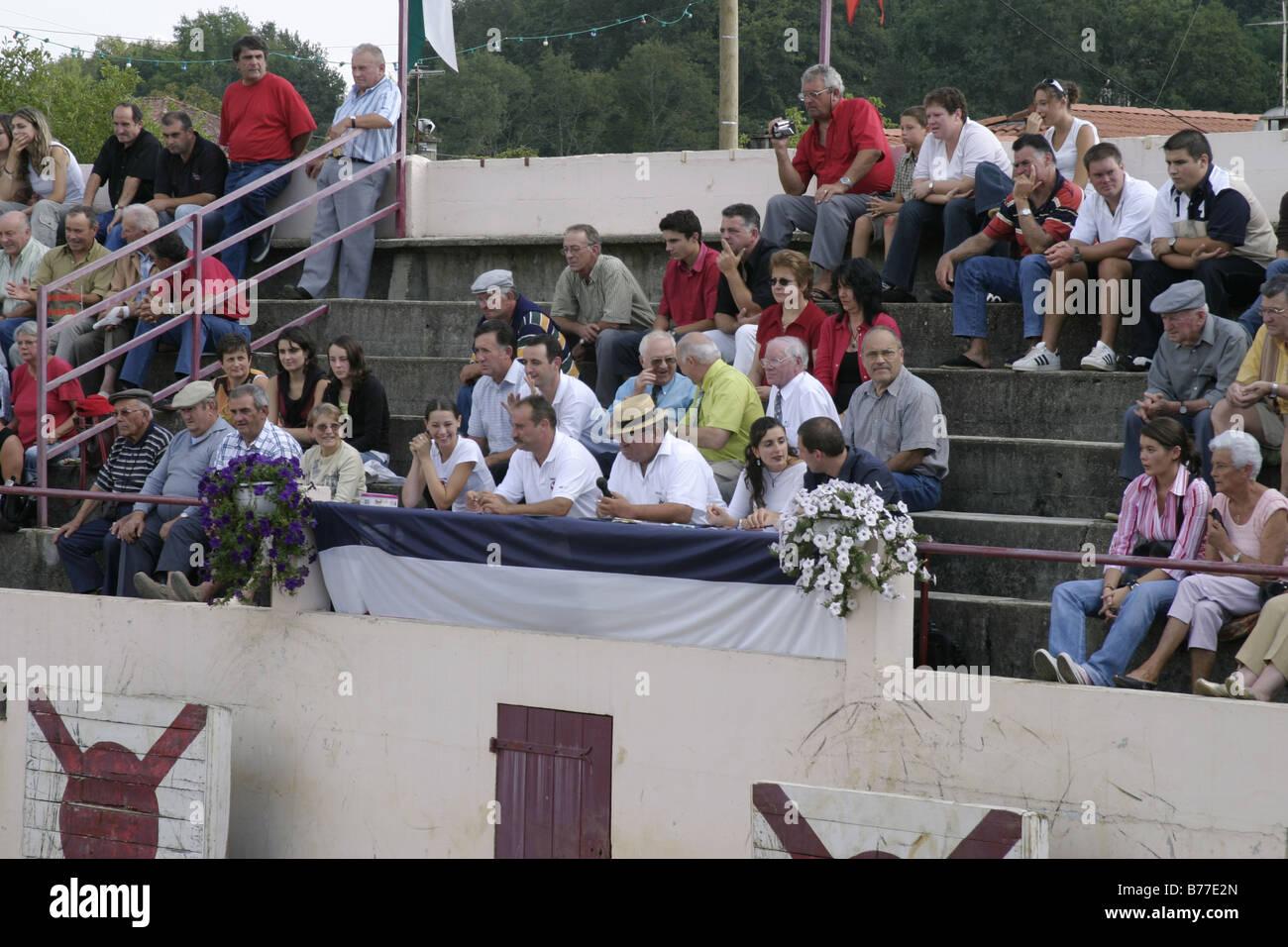 La giuria di giudici corso Landaise Larrivière Aquitaine Francia Guascogna Foto Stock