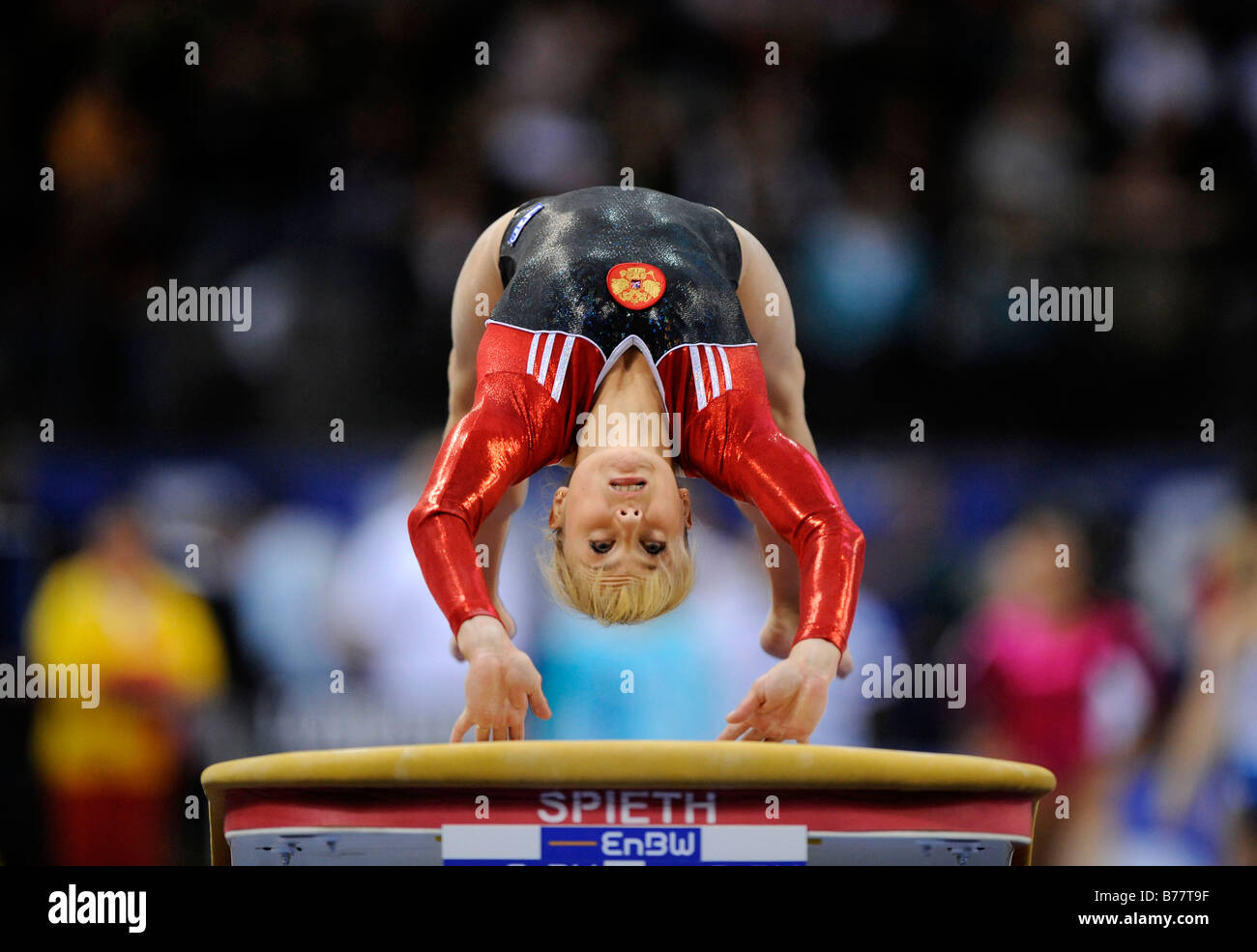 Elena ZAMALODCHIKOVA, Zamalodchikowa, Samalodchikova, Samalodchikowa, Russia, eseguire sulla volta, Gymnastics World Cup Stu Foto Stock