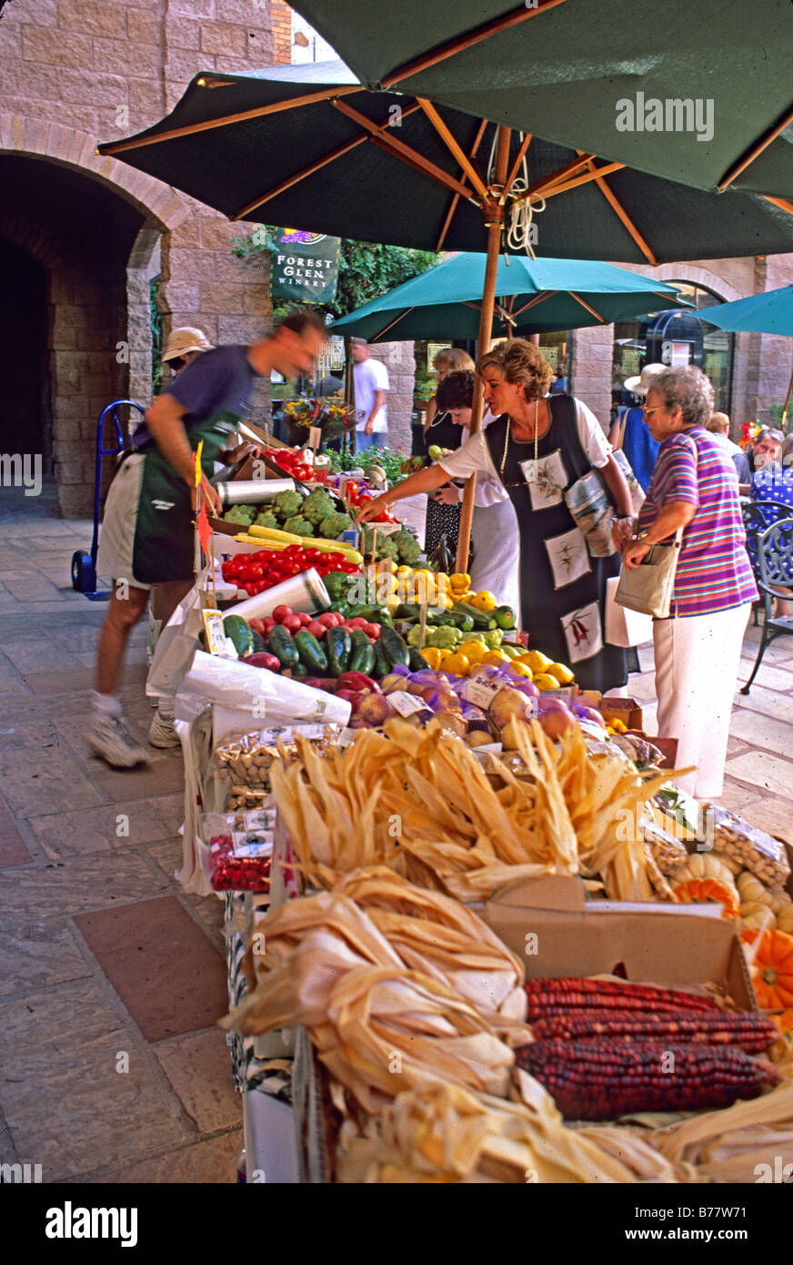 Le persone al mercato degli agricoltori Borgata mall Scottsdale vicino a Phoenix in Arizona Foto Stock