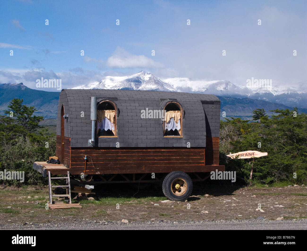 Caravan ristorante nei pressi di Cueva del MILODON (Mylodon Cave), Patagonia Cile Foto Stock