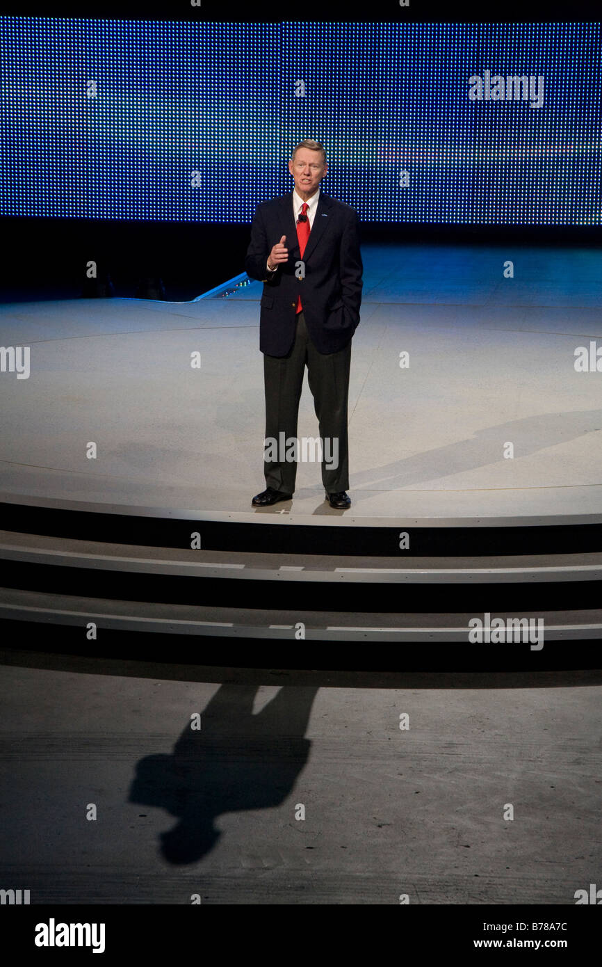 Detroit Michigan Ford CEO Alan Mulally al North American International Auto Show Foto Stock