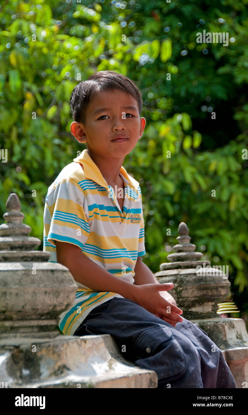 Ragazzo di Phnom Penh Cambogia Foto Stock