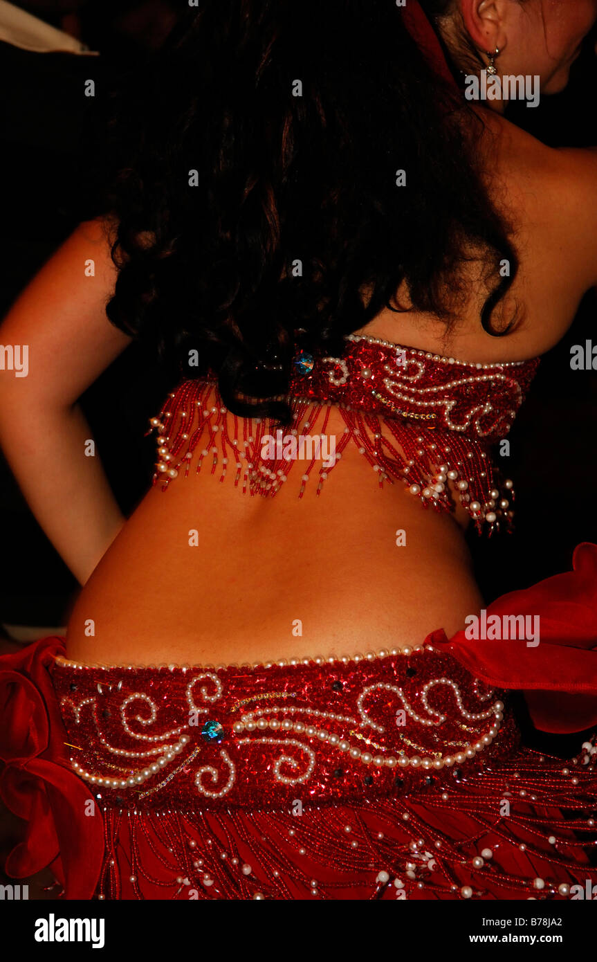 Una danzatrice del ventre a Dubai, Emirati Arabi Uniti, Emirati arabi uniti, Medio Oriente Foto Stock