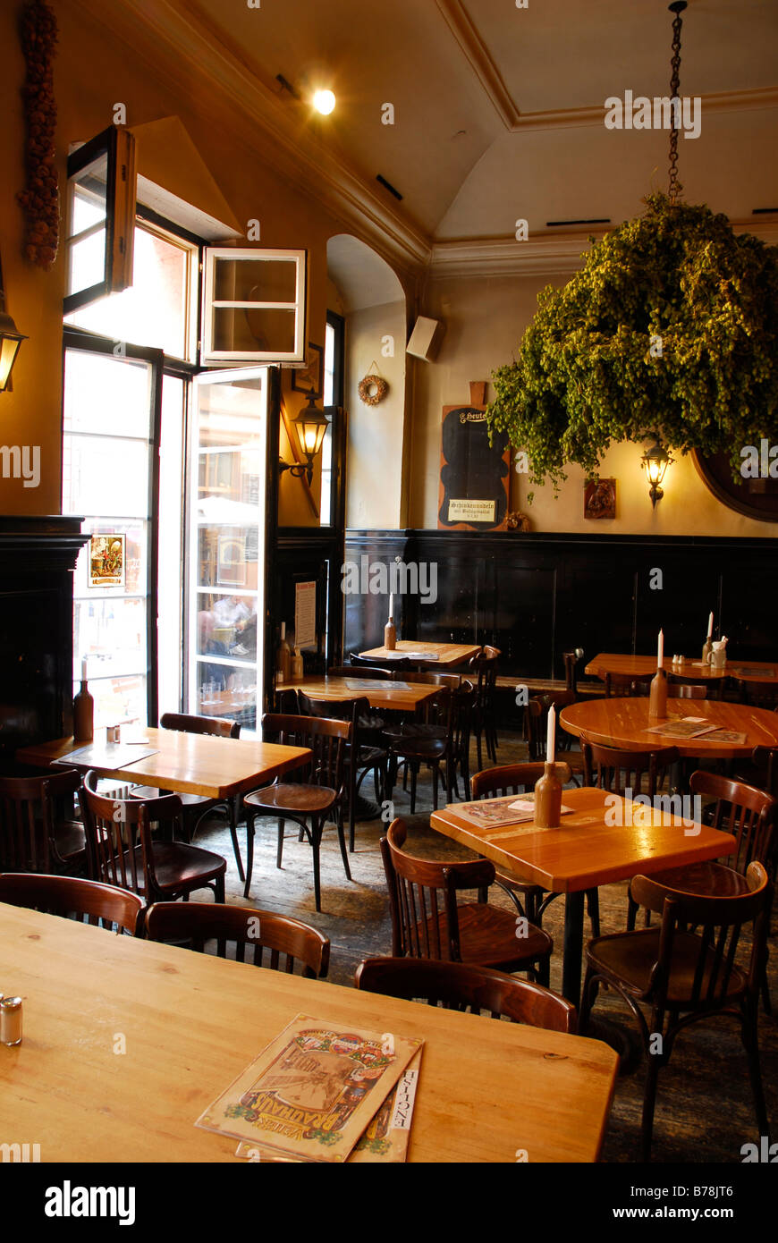 Brauhaus vetter, bar, ristorante, arredamento rustico, il centro ... Arredamento ristorante rustico