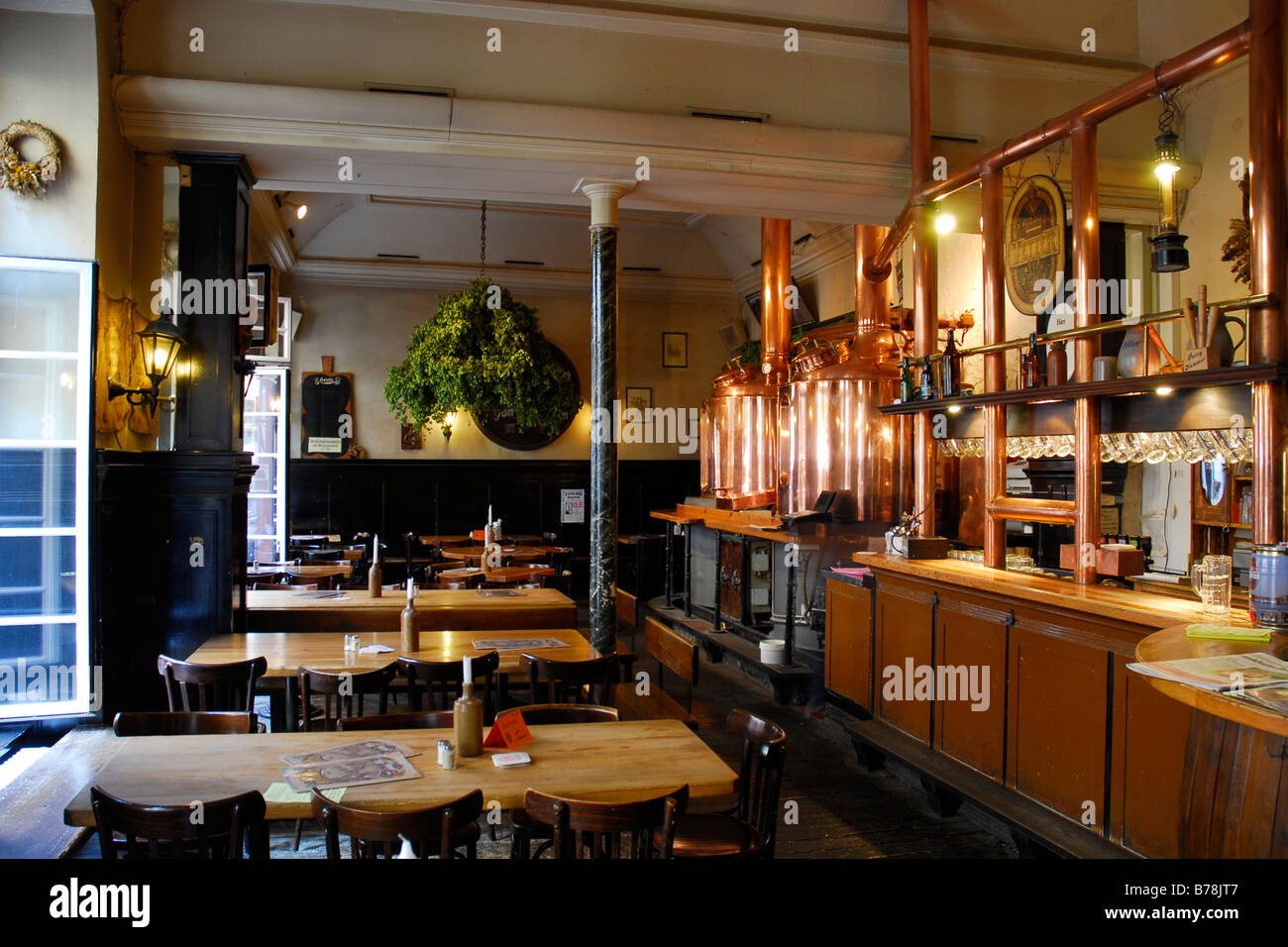 Brauhaus vetter, bar, ristorante, arredamento rustico, il centro ... Arredamento ristorante rustico