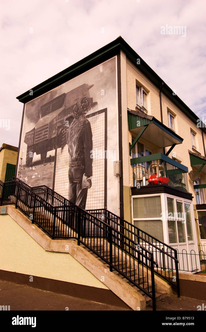 Il murale rioter, rossville street, bogside, Derry, Irlanda del Nord Foto Stock