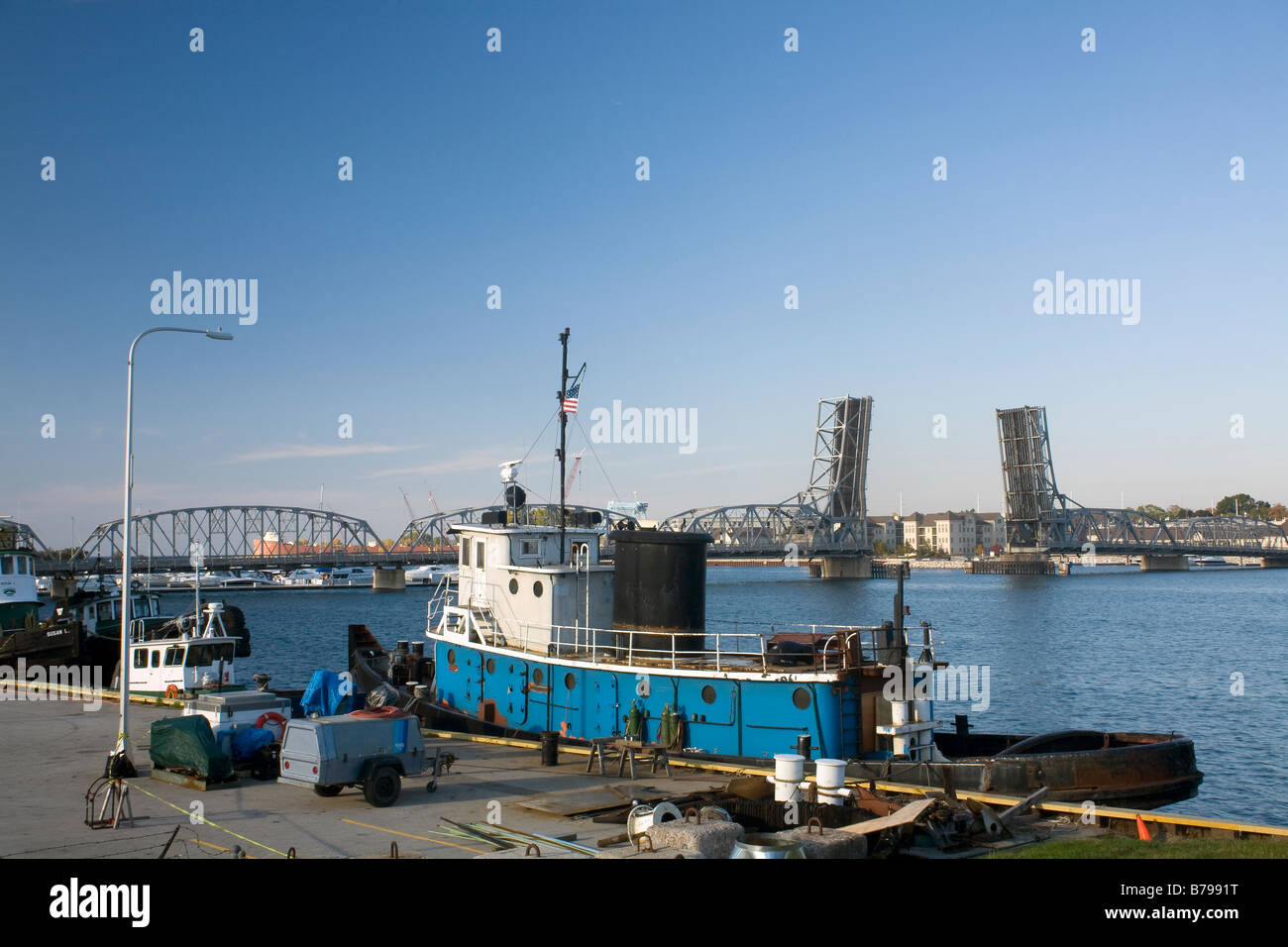 WISCONSIN - Tug barche ormeggiate vicino alla porta County Museo Marittimo sulla baia di storione. Foto Stock