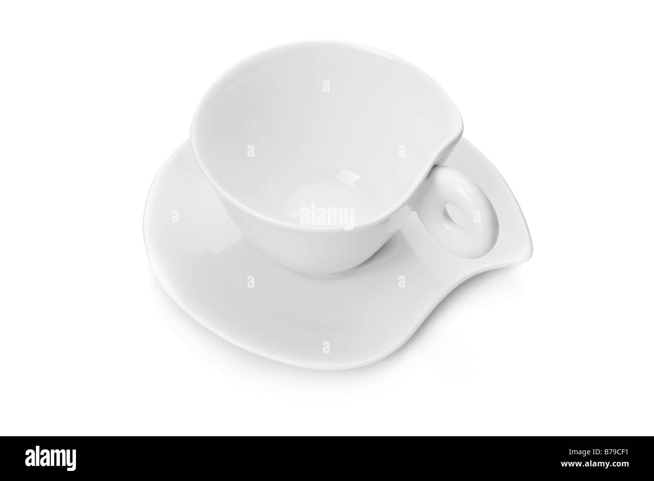 White tazza da caffè con piattino isolati su sfondo bianco Foto Stock