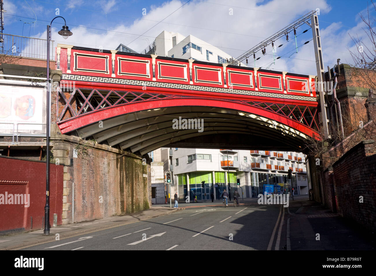 Ponte ferroviario alla stazione di Oxford Road, Manchester Foto Stock