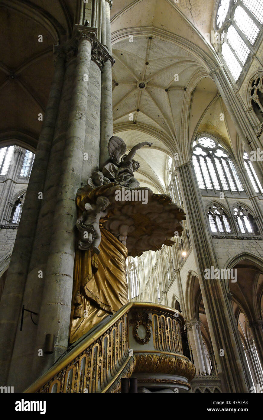 Statua interiore Carhedral Amiens Foto Stock