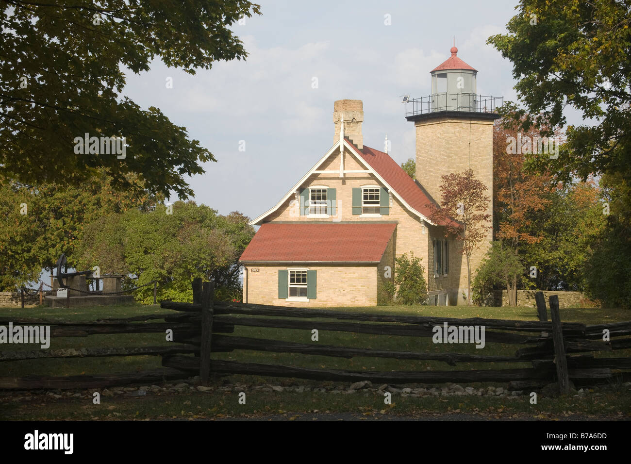 WISCONSIN - Eagle Bluff Faro si affaccia sul Lago Michigan dalla penisola parco dello Stato nella contea dello sportello. Foto Stock